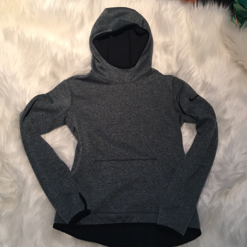 Nike dri-fit top